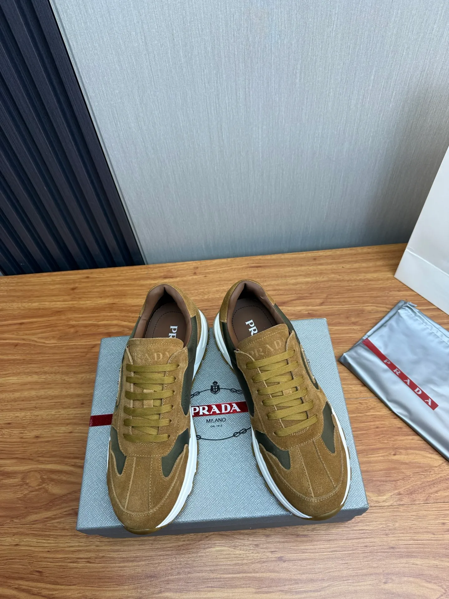 Men's shoes 560💰 [PRADA] Popular items in men's shoe counters, synchronized with the official website, 1 high-quality shipment ✔️Original cowhide + cowhide lining, 1🆚1 replica, original sole, 38-45 (45 customized, non-refundable)